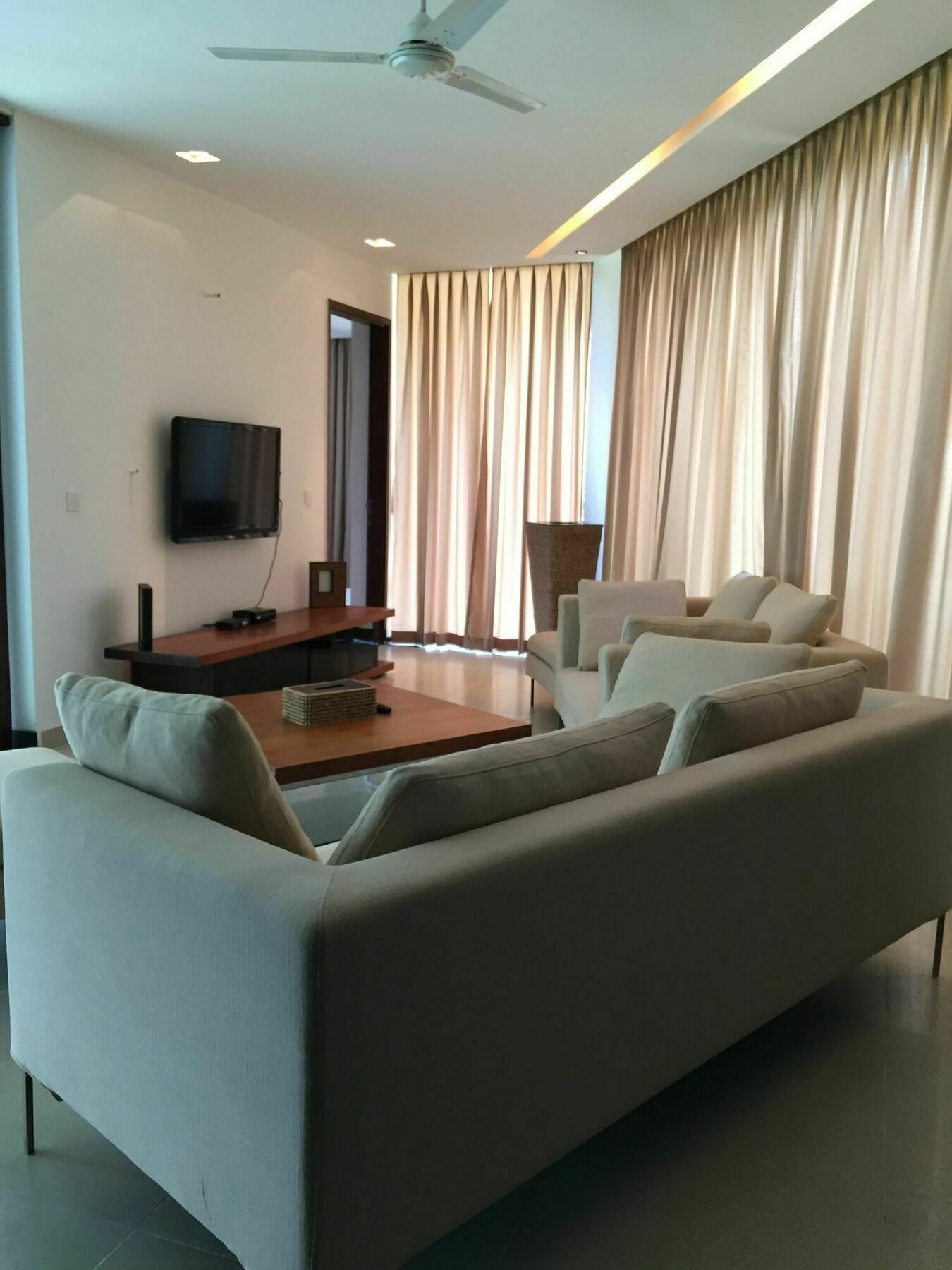Hotel Calem Grove Candolim Exterior foto
